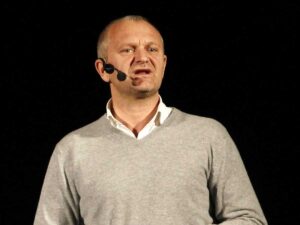 Andrea Pucci sul palco